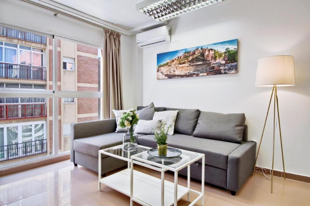말라가 Amplio Piso Con Terraza 아파트 외부 사진