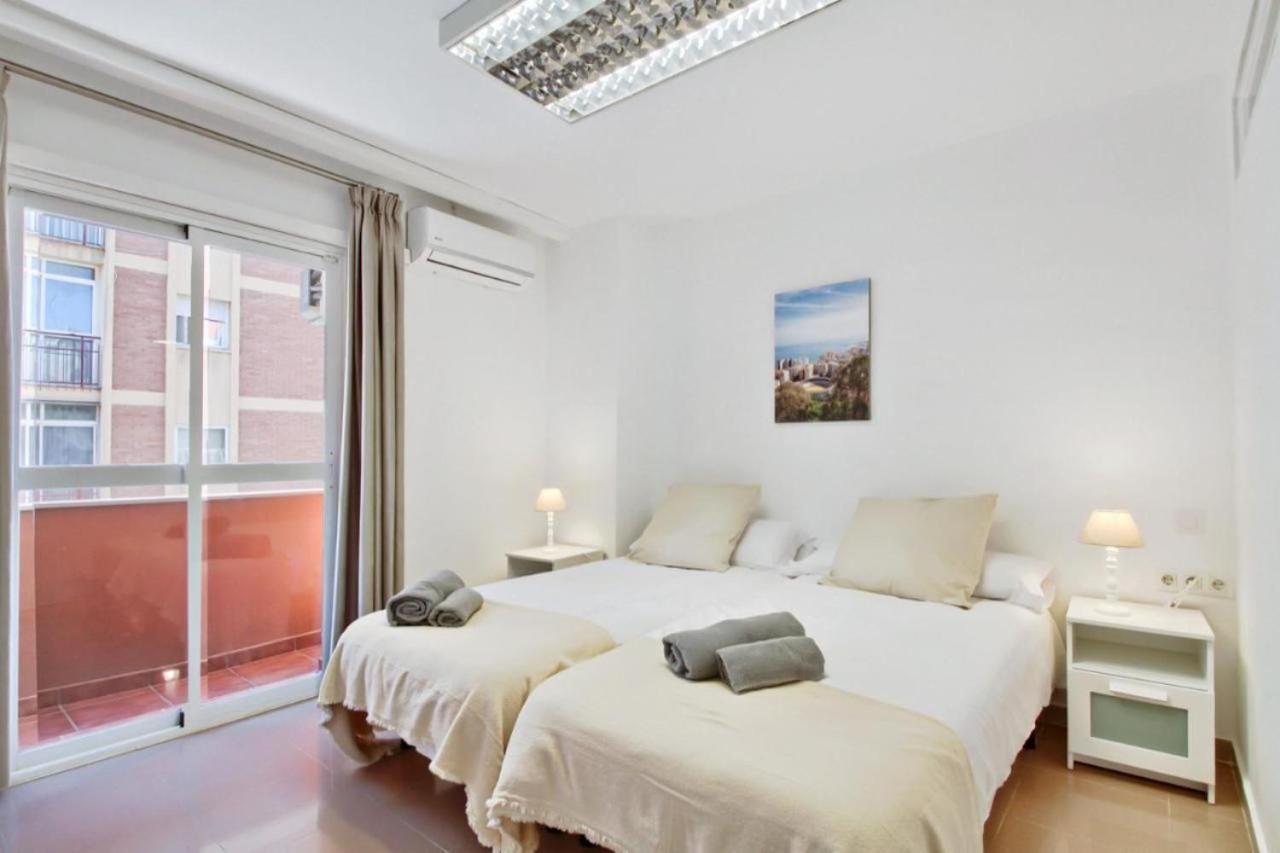 말라가 Amplio Piso Con Terraza 아파트 외부 사진