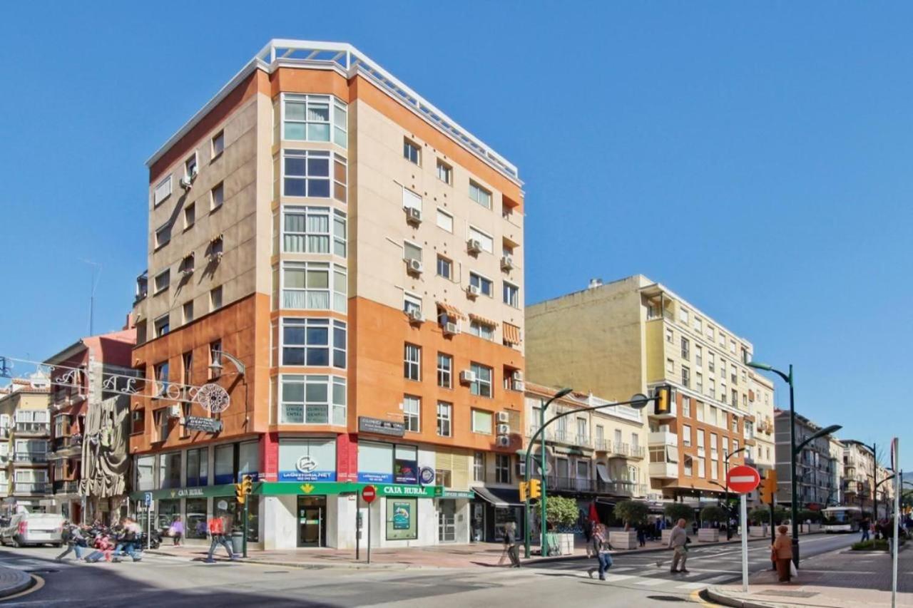 말라가 Amplio Piso Con Terraza 아파트 외부 사진